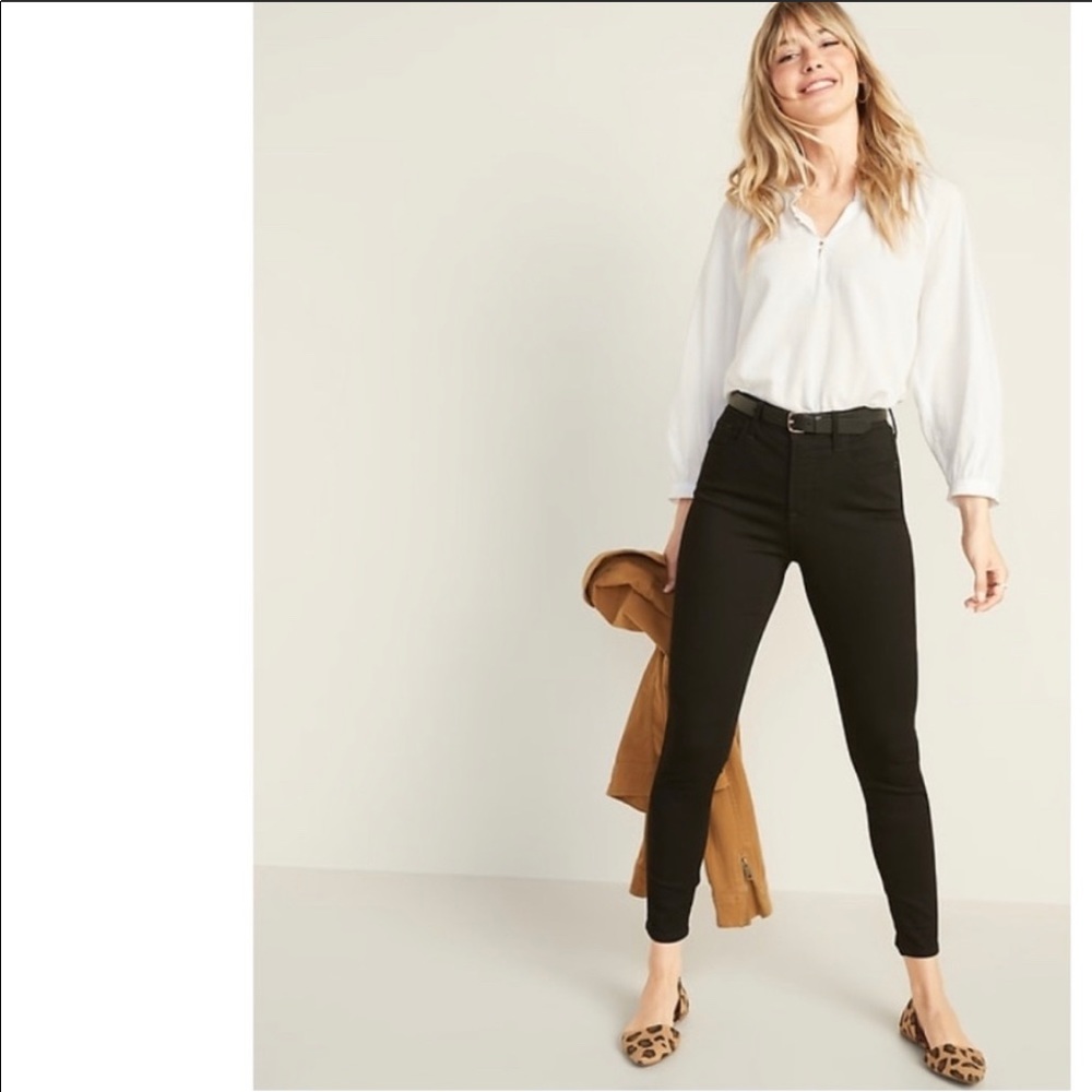 Old Navy Rockstar Super Skinny High Rise Jeans